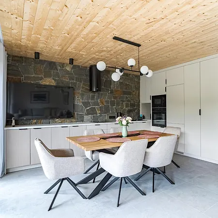 Kasztanowa Park * 什切尔克