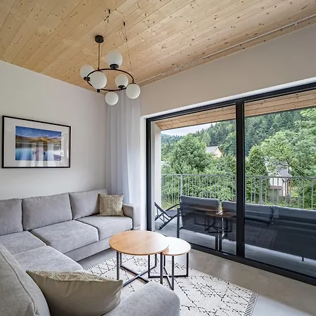 Kasztanowa Park 公寓 *